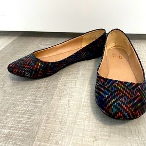 Mix No. 6 Danzey rainbow and black flats